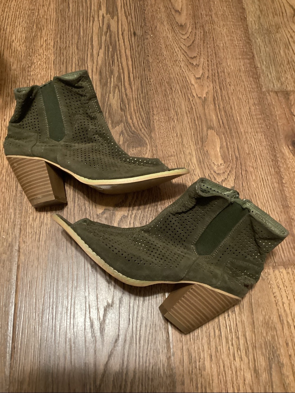 RUE 21 Peep Toe Booties Size 7/8 Olive Suede Laser Cut